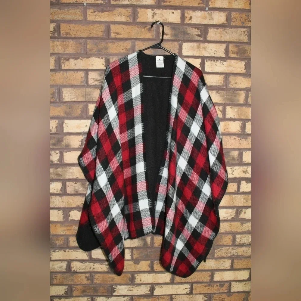 Woolrich plaid reversible poncho sweater
